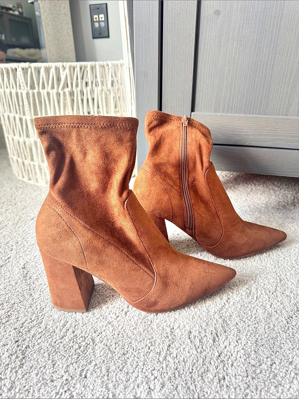 Steve Madden Brown Suede Pointed-Toe Heeled Boots